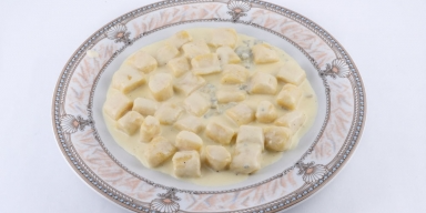 Gnocchi with Cheese Sauce